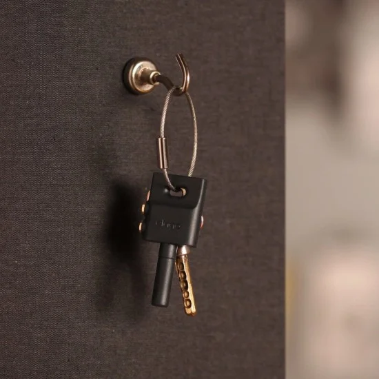 Elago Key Ring AUX Splitter for Headphones & Earphones