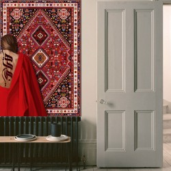 لوحة كانفس بنت جميلة عربية على سجادة فارسي